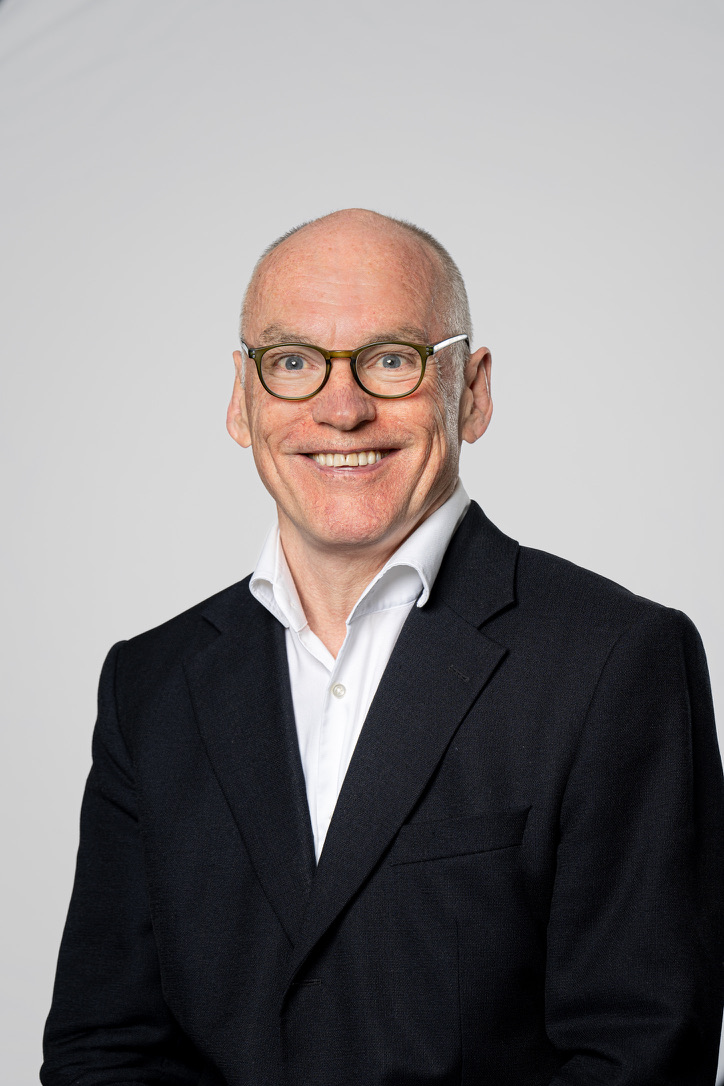Bernard Donners